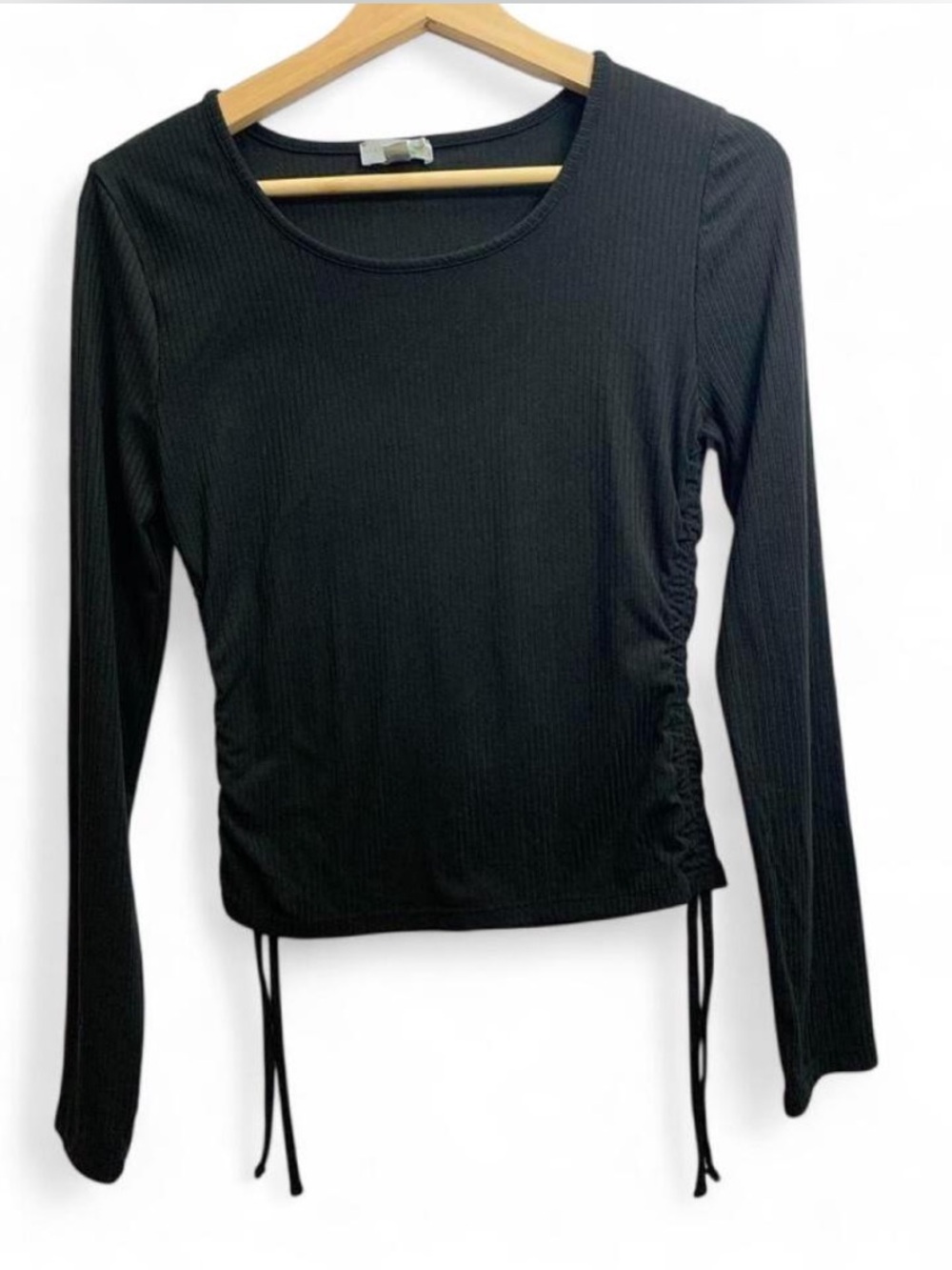Women’s Black Ribbed Long-Sleeve Ruched Side Tee